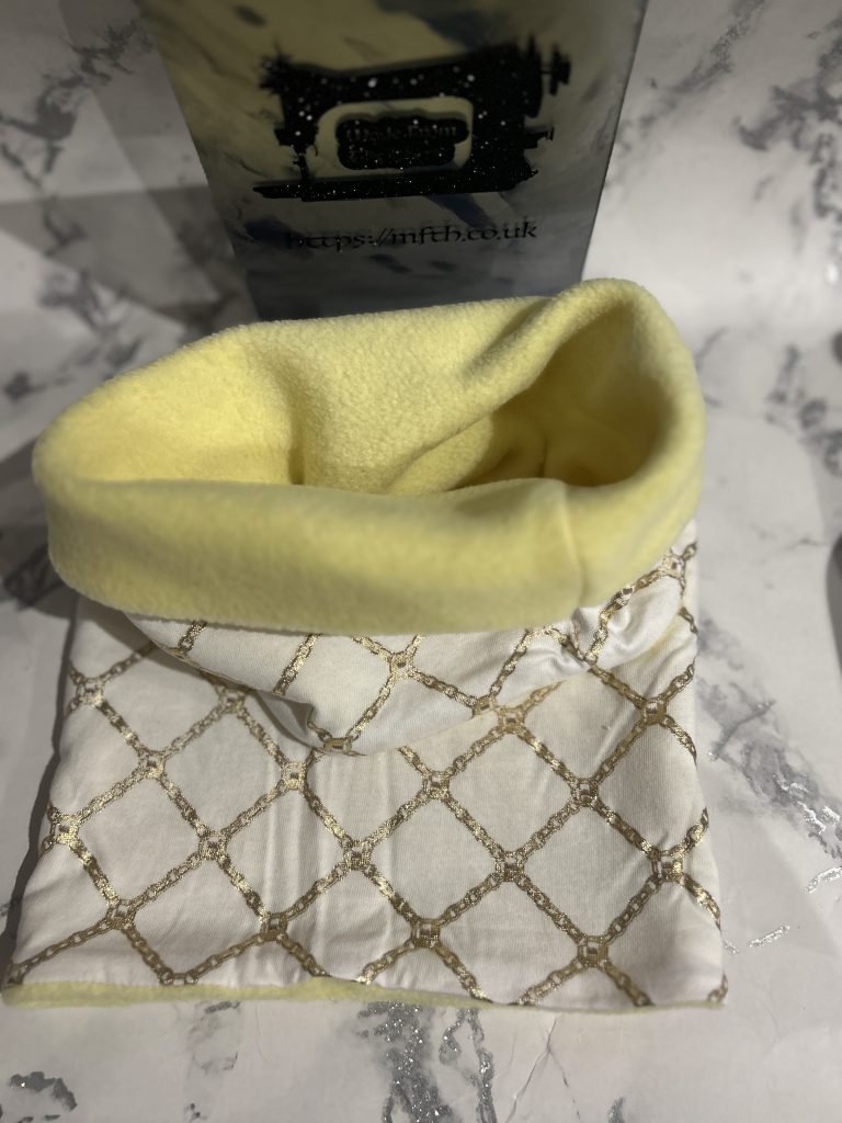 Pastel Yellow Fleece White and Gold Chainlink Jersey snood